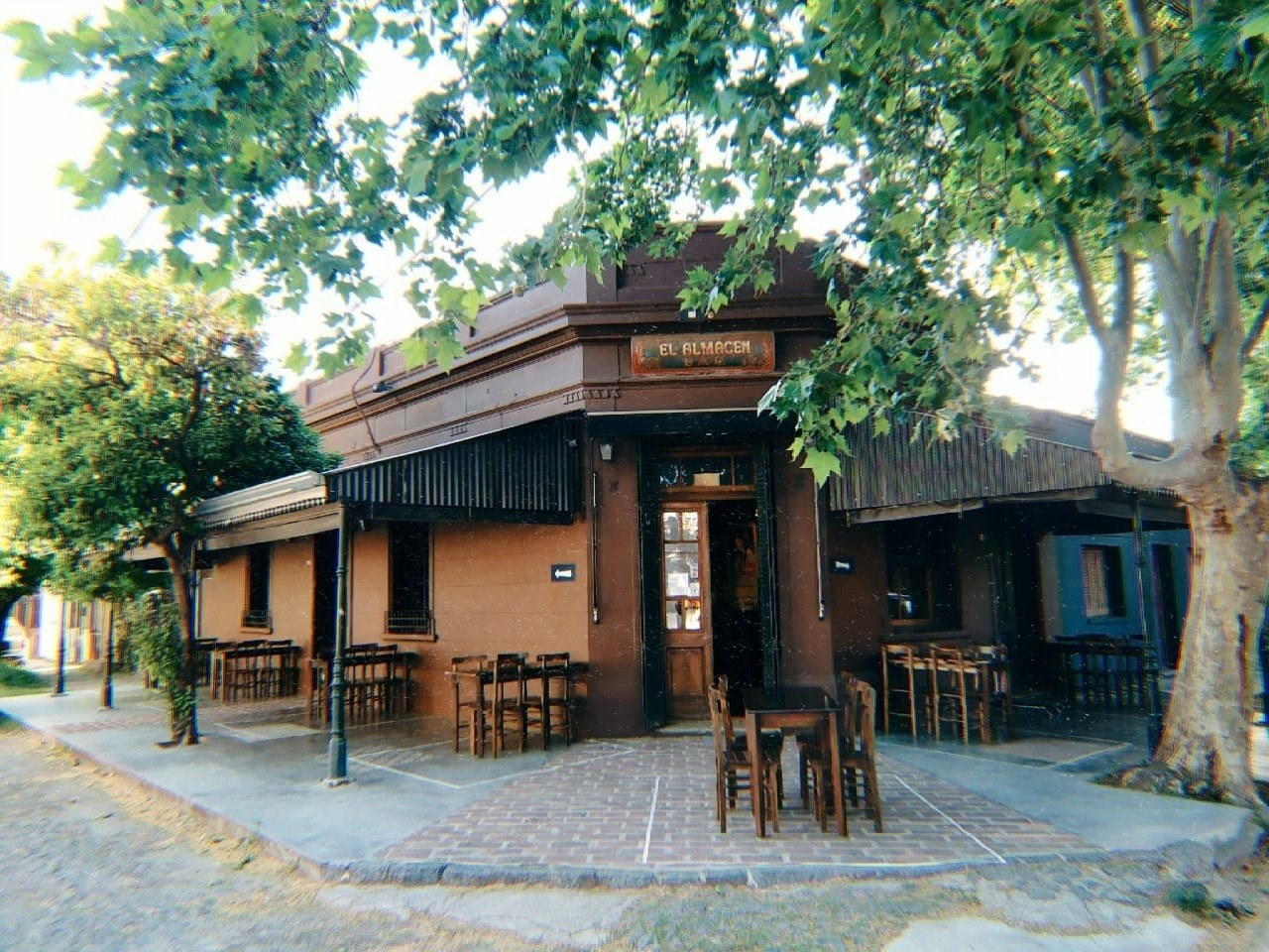 El almacén Bar - bar en FLORENCIO VARELA - Logo del restaurante