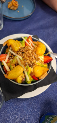 ENSALADA MANGO Y AGUACATE - restaurante en Kabuky - Aguilas