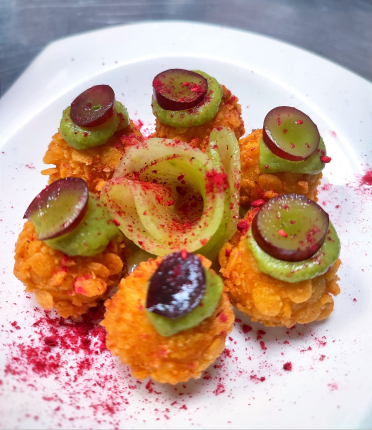 BOLITAS CRUNCHY DE QUESO Y JALAPEÑOS - restaurante en Kabuky - Aguilas