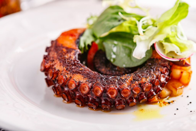 PATA DE PULPO LAQUEADA - restaurante en Kabuky - Aguilas