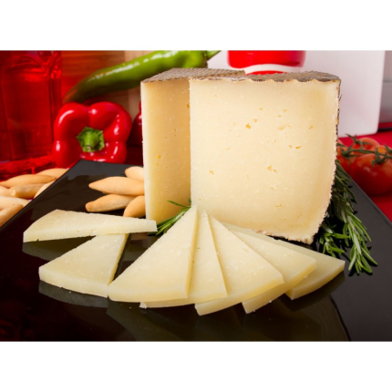 Cuña de Queso curado - restaurante en TALLER DE SABORES Almeria - Huercal de Almeria