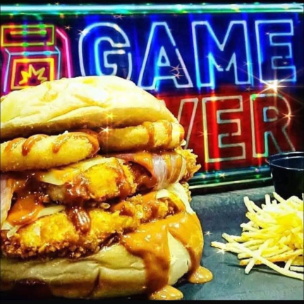 Game over 8.00€ - restaurante en The best food - RESIDENCIAL EL QUIÑON