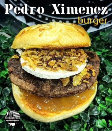 Pedro Ximenez  burger 8.00€ - restaurante en The best food - RESIDENCIAL EL QUIÑON