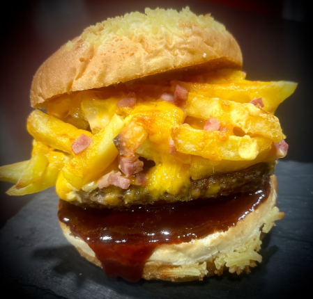 All in one burger (Nueva) 8.50€ - restaurante en The best food - RESIDENCIAL EL QUIÑON
