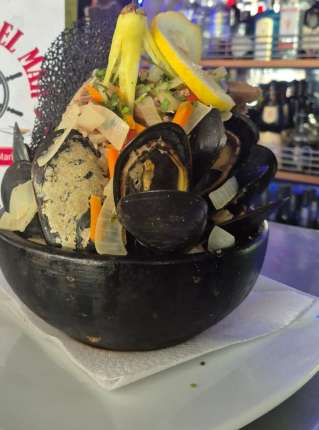 Pulmay (Curanto en Greda) - Restaurante en Secretos a Bordo - Recoleta, Santiago