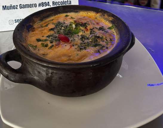 Caldillo de Congrio Nerudiano - Restaurante en Secretos a Bordo - Recoleta, Santiago