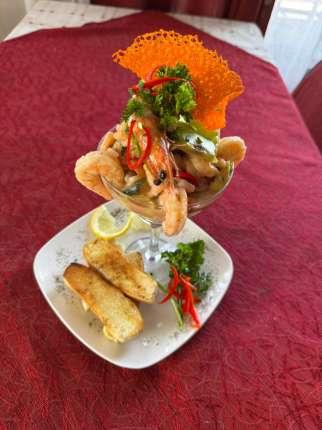 Cóctel de Camarones - Restaurante en Secretos a Bordo - Recoleta, Santiago