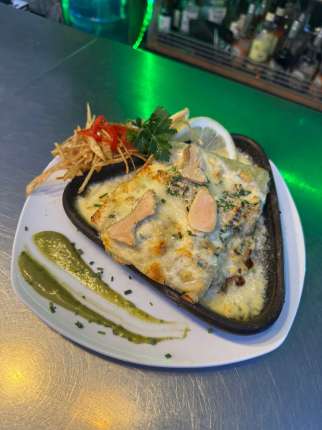 Canelones Rellenos con Mousse de Locos - Restaurante en Secretos a Bordo - Recoleta, Santiago