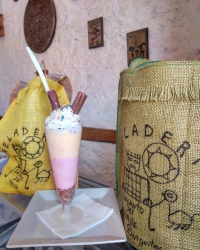 Heladería Encanto del Valle - Imagen 1 - restaurante en Vicuña