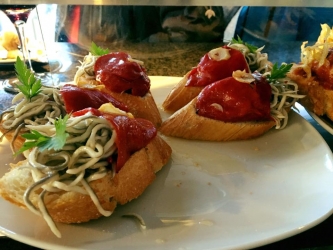 BAR EGUZKI - Imagen 1 - restaurante en Mutilva - Aranguren (31192)