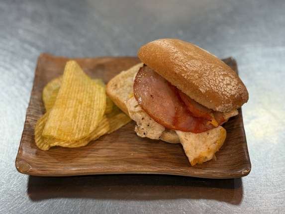 Mohicano. - restaurante en Godoy Fondón  - Fondon