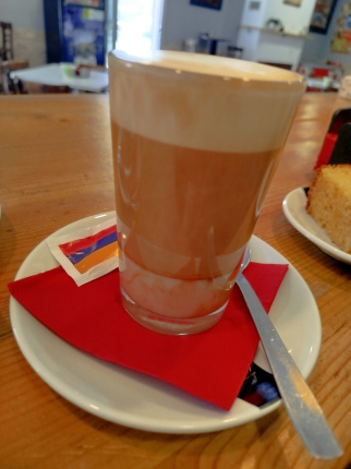 Café Biberón (Lecheleche) - restaurante en Café Bar Palmeras - Porto do son