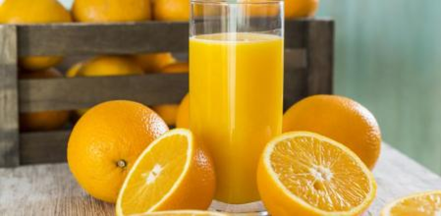 Zumo de Naranja Natural - restaurante en Café Bar Palmeras - Porto do son