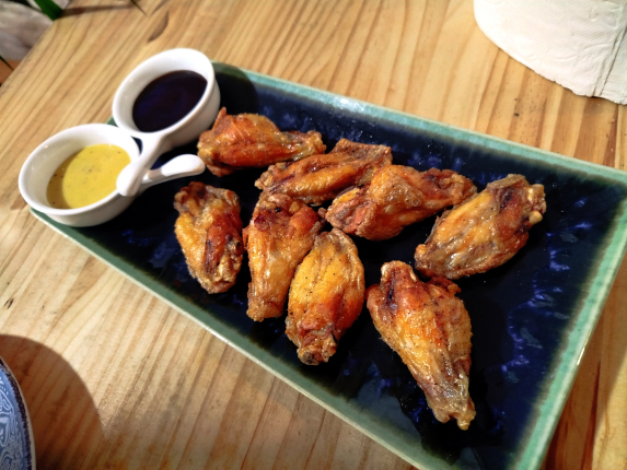 Alitas de pollo - restaurante en Café Bar Palmeras - Porto do son