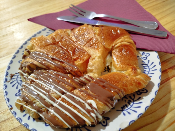 Croissant de Nocilla/Nutella - restaurante en Café Bar Palmeras - Porto do son