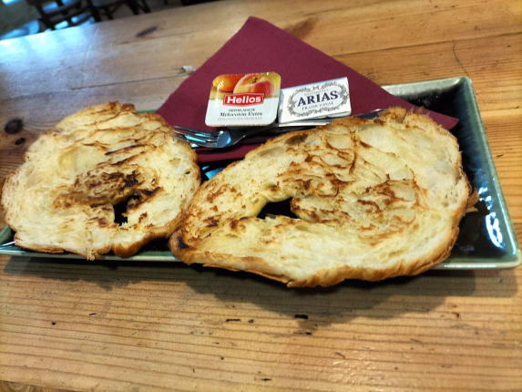Croissant a la plancha  - restaurante en Café Bar Palmeras - Porto do son