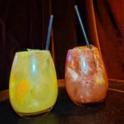 WALLACE - MÁS QUE UN BAR - Imagen 4 - restaurante en Bahía Blanca