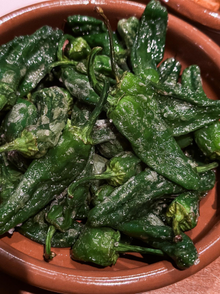 PIMIENTOS DEL PADRÓN - restaurante en DON PORFI - Barcelona