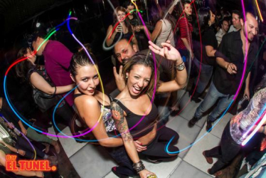 Bar El Túnel - Imagen 7 - discoteca en Santiago