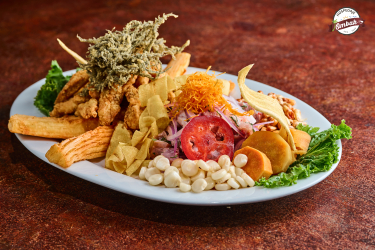 Amos Restobar - Imagen 2 - restaurante en Lima