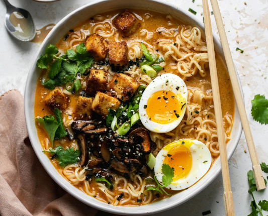 RAMEN DE CARNE - restaurante en RESTAURANT KUNFO - santiago