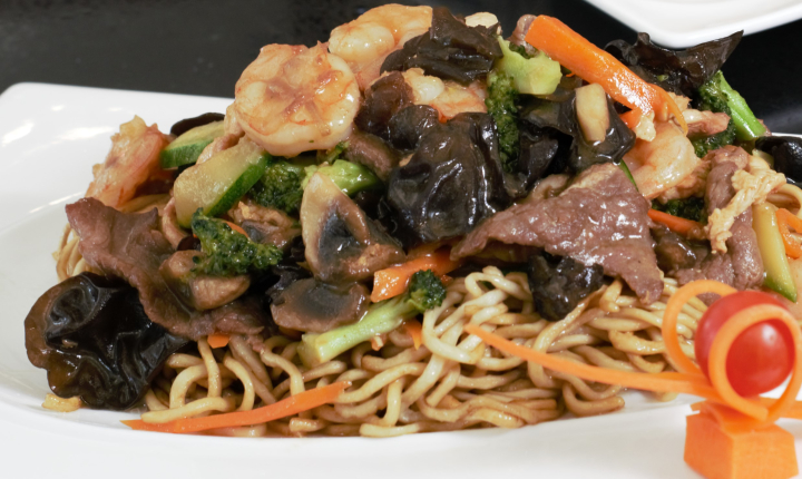 CHAUMIN ESPECIAL - restaurante en RESTAURANT KUNFO - santiago