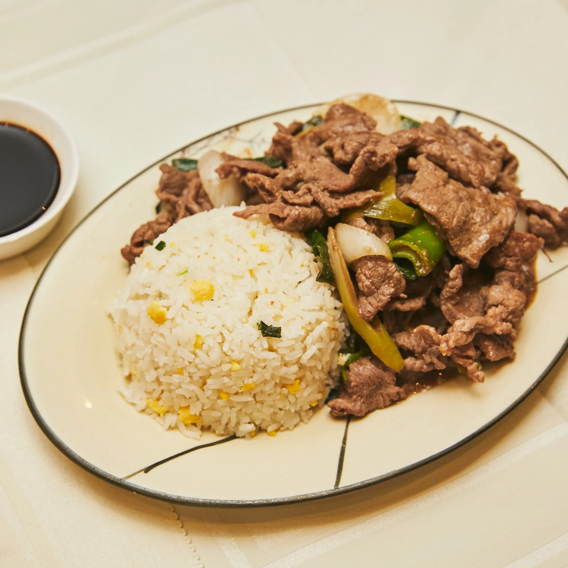 COLACION DE CARNE CEBOLLIN - restaurante en RESTAURANT KUNFO - santiago