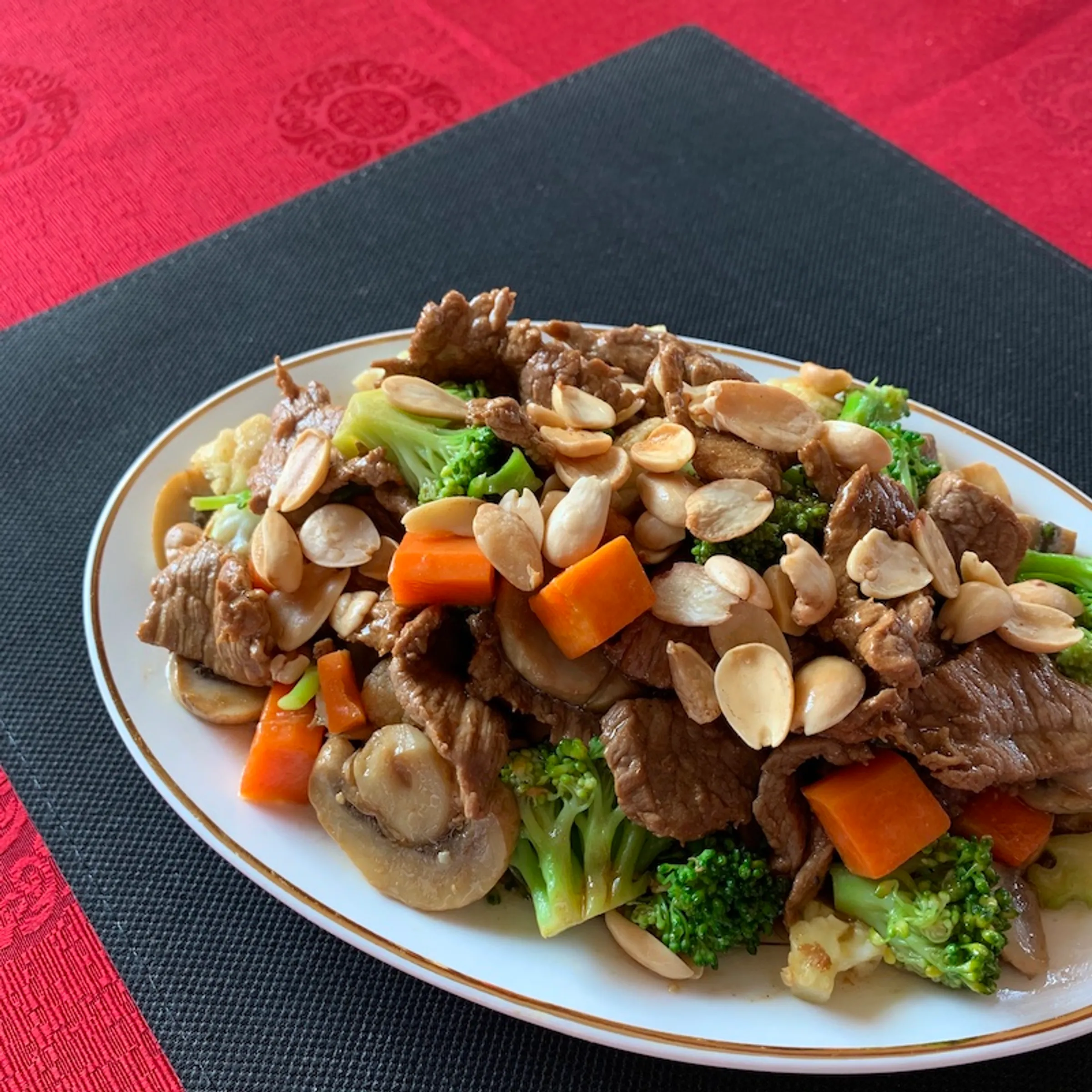 CARNE CHITEN - restaurante en RESTAURANT KUNFO - santiago