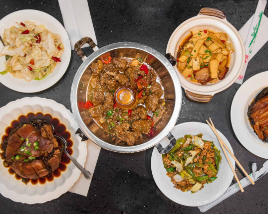 MENU NUEVE PERSONAS - restaurante en RESTAURANT CHANG SHENG - SANTIAGO BATUCO